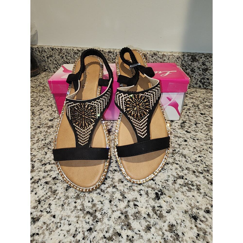 Lucita PK2-005 Black ang Gold Geometric Sandals